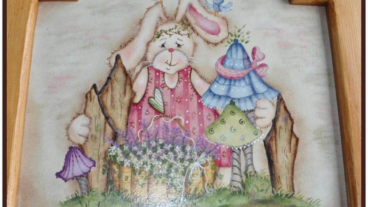 Miss lapin et les premières fleurs du printemps